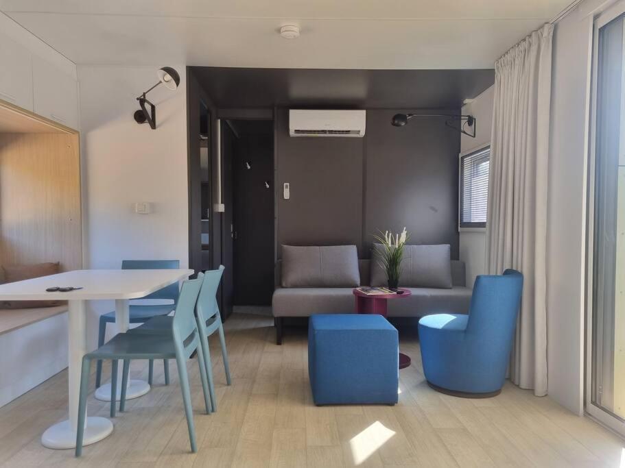 Charmant Et Spacieux Mobil Home Rocbaron المظهر الخارجي الصورة